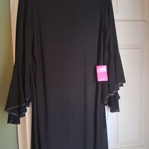 Women’s Black Long Sleeve Bell-Sleeve Dress